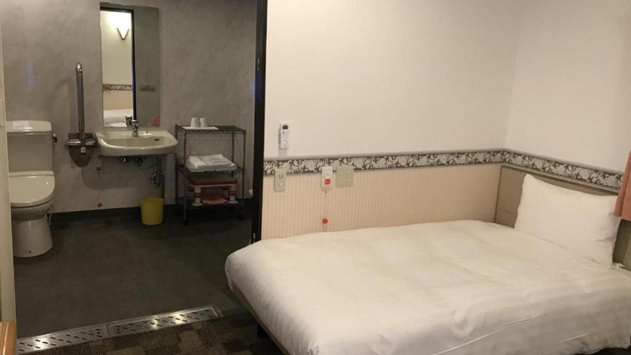 Toyoko Inn Sendai Higashi-Guchi No 2 Екстер'єр фото