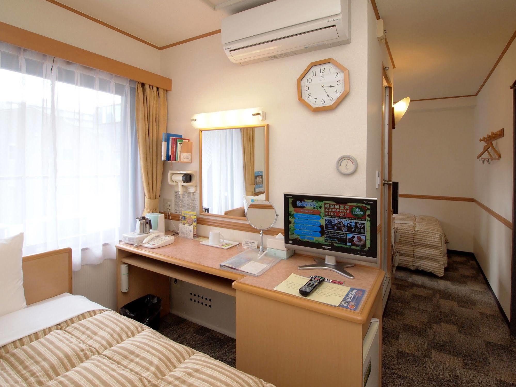 Toyoko Inn Sendai Higashi-Guchi No 2 Екстер'єр фото