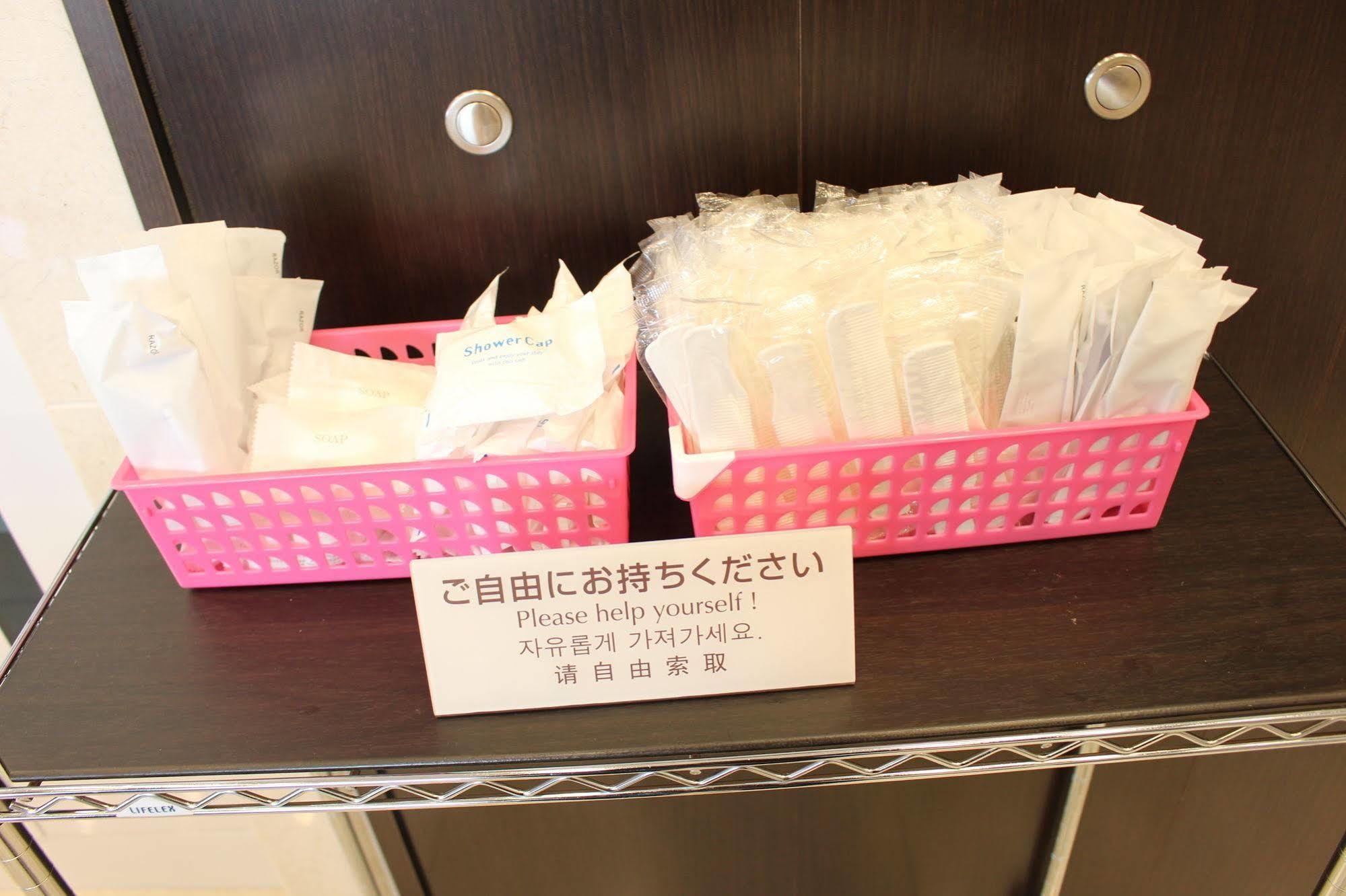 Toyoko Inn Sendai Higashi-Guchi No 2 Екстер'єр фото