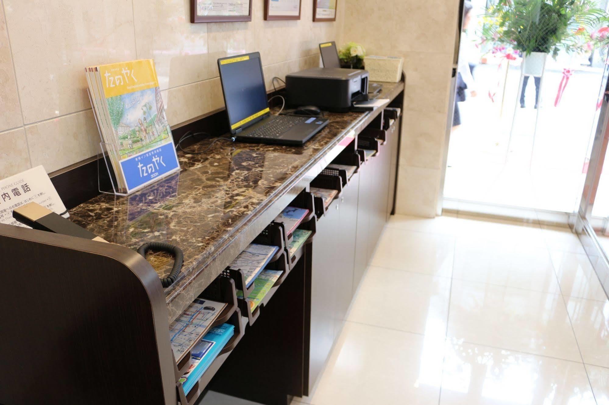 Toyoko Inn Sendai Higashi-Guchi No 2 Екстер'єр фото